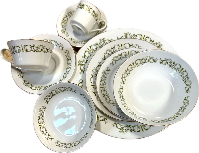 Dinnerware - Dishes - Matched sets - Bell Flower