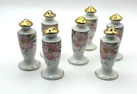 Table Setup Salt Pepper