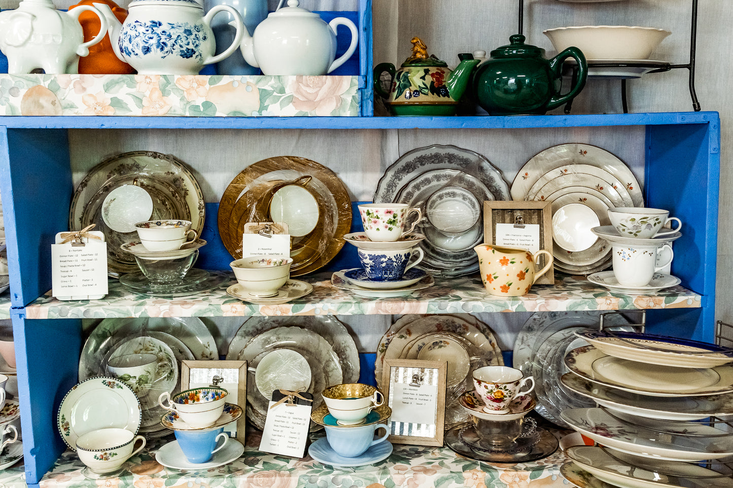Dinnerware Teacups and Saucers Mixed Patterns and Colors Porcelain