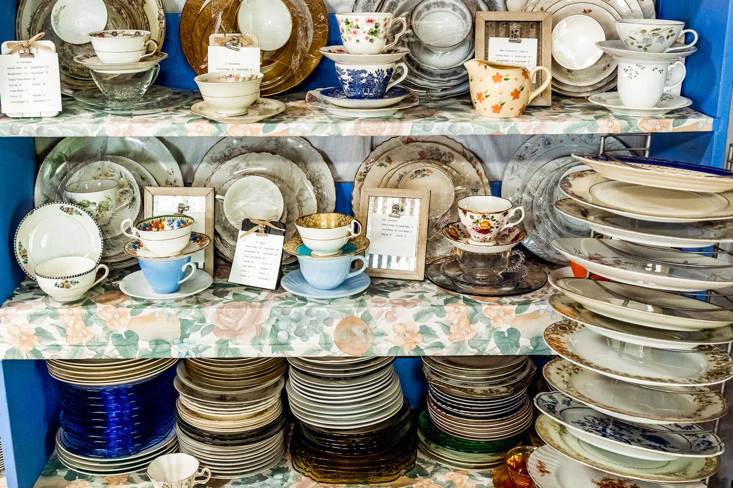 Dinnerware Teacups and Saucers Mixed Patterns and Colors Porcelain