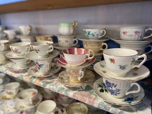 Dinnerware Teacups and Saucers Mixed Patterns and Colors Porcelain