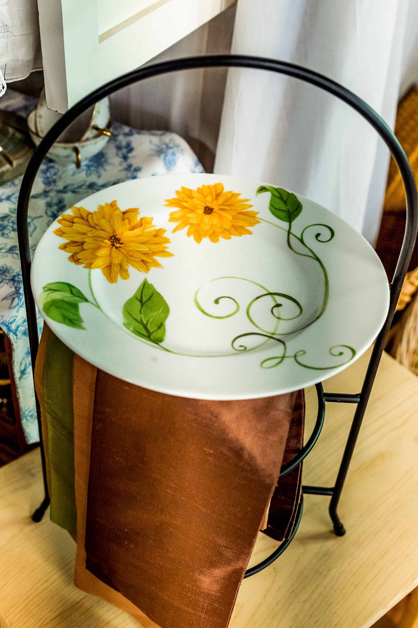 Plate Stand