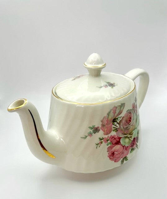 Teapots Porcelain Floral Motif